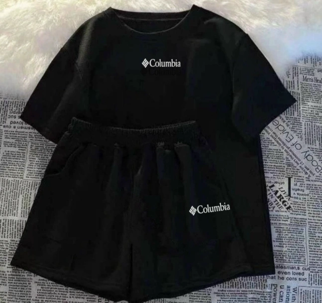 Костюм женский