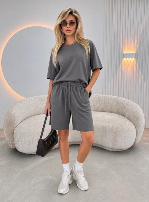 Костюм женский