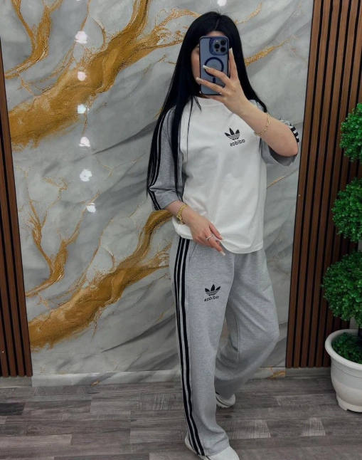 Костюм женский